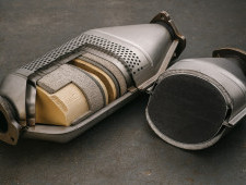 Автомобильные катализаторы: устройство, принцип работы и особенности эксплуатации